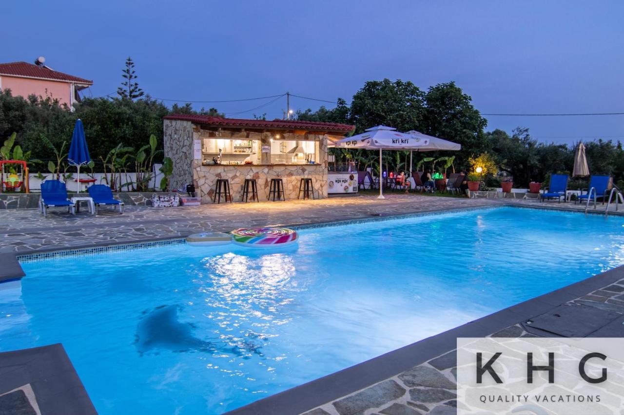 Jovanna Studios In The Nature With Pool! Mousata Buitenkant foto